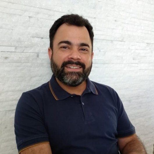 Dr. Renato Rausch Silva