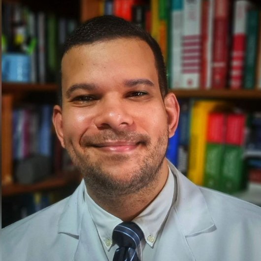 Dr. Guilherme Edécio Calado Silva