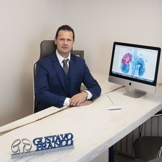 Dr. Gustavo Tomaz Franco