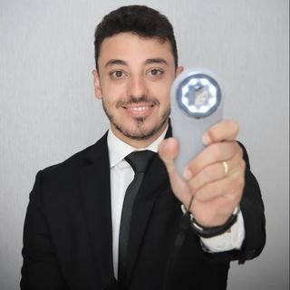 Dr. Thomas Buissa
