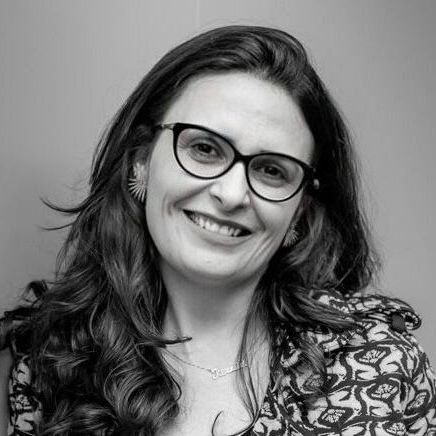 Dra. Renata Rodrigues