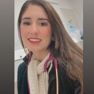 Dra. Lays Fernanda Mônaco Villanova
