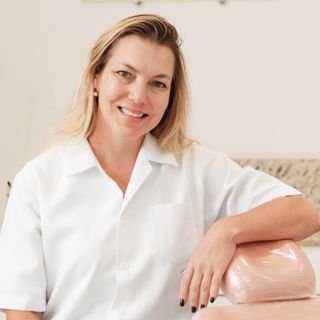 Dra. Juliana Correa Brandão