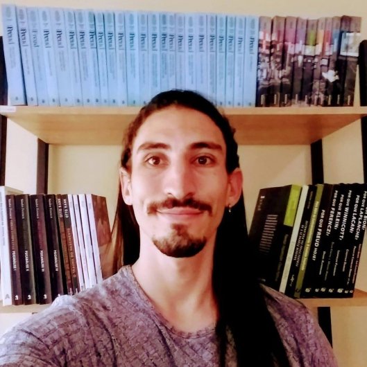 Prof. Marcos de Moura Oliveira