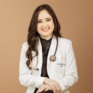 Dra. Brenda Souza Silva