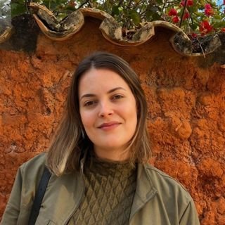 Júnnia Souza Santos Moreira