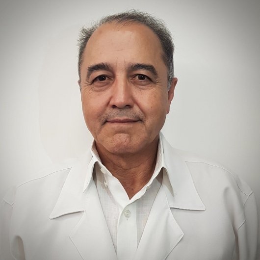 Dr. Silvestre Silva de Melo