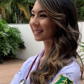 Dra. Leticia Hama Alves