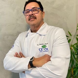 Dr. Vinicius Leal Elias