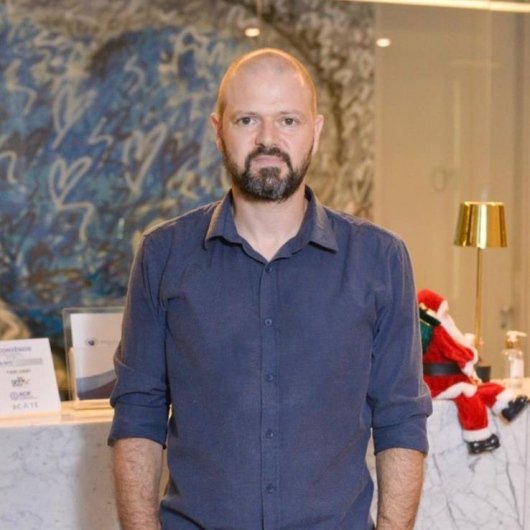 Dr. Regis Chachamovich