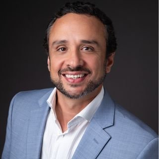 Dr. Fernando de Barros