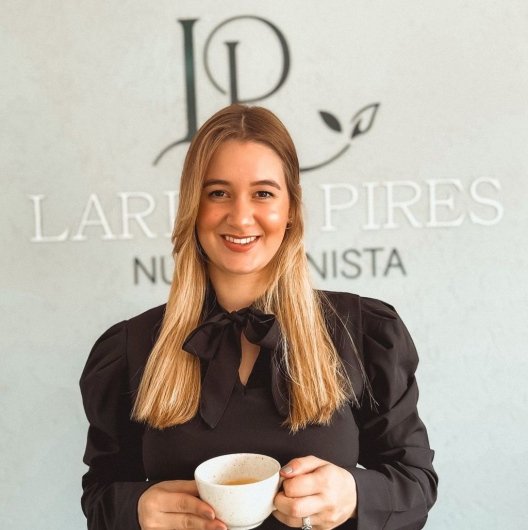 Dra. Larissa Pires