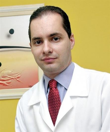 Dr. André Luiz Petineli Reda