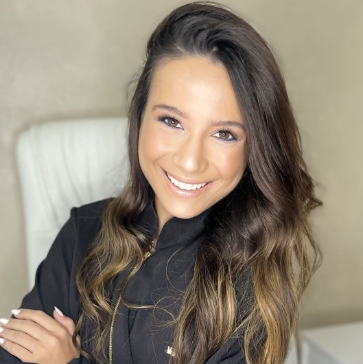 Dra. Kamila Costa