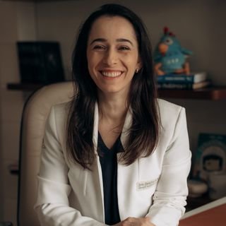Dra. Carolina Lanzanova Duré