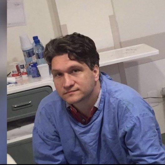 Dr. Eduardo Selbach