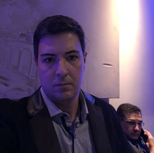 Dr. Vitor Rodrigues Perisse