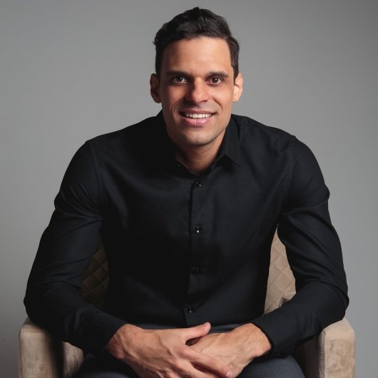 Dr. Tulio Luz Canhadas