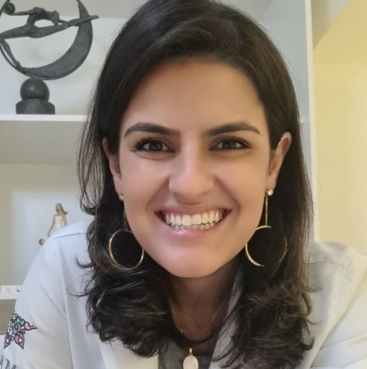 Dra. Gabriela Lopes