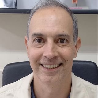 Dr. Marcelo Nicolau Thomazi .