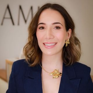 Dra. Aryane Morais Vieira de Castro Neves