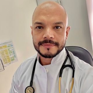 Dr. Diego Mourato