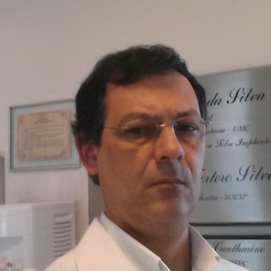 Dr. Luiz Cantharino