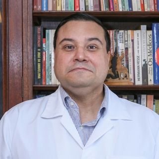 Dr. Giulliano Esmanhotto Facin