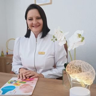 Dra. Gisele Gorete Conti de Oliveira