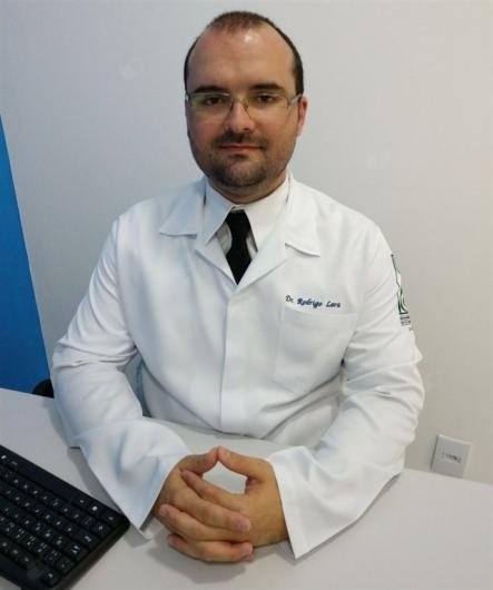 Dr. Rodrigo Lara