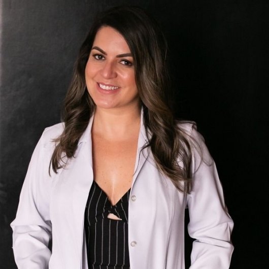 Dra. Cristiane Marise Ferreira
