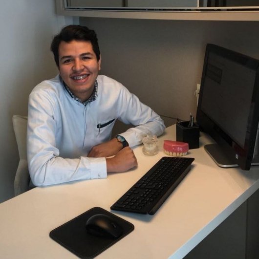 Dr. Raimundo Pacífico Neto