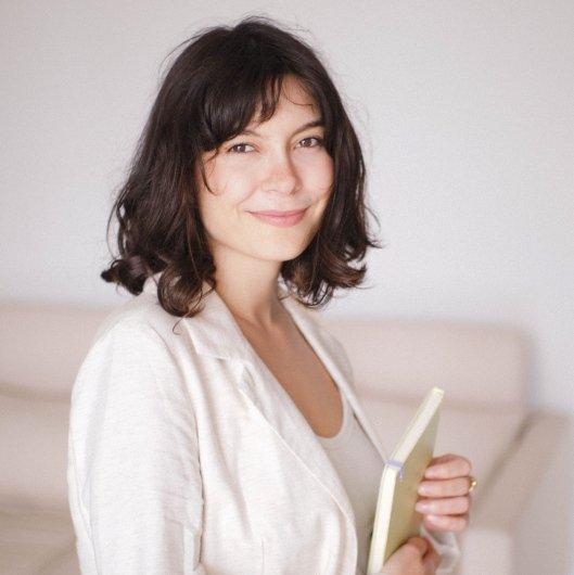 Júlia Biscoli