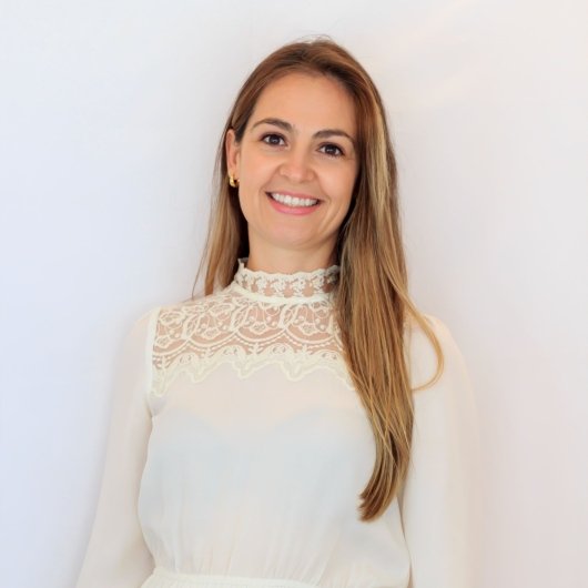 Dra. Paula Beatriz Silva