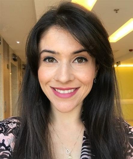Dra. Carolina Chacon Cosentino