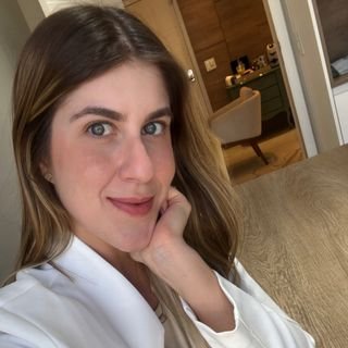 Dra. Carolina Marciano
