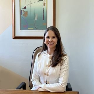 Dra. Karla do Carmo Ferrão