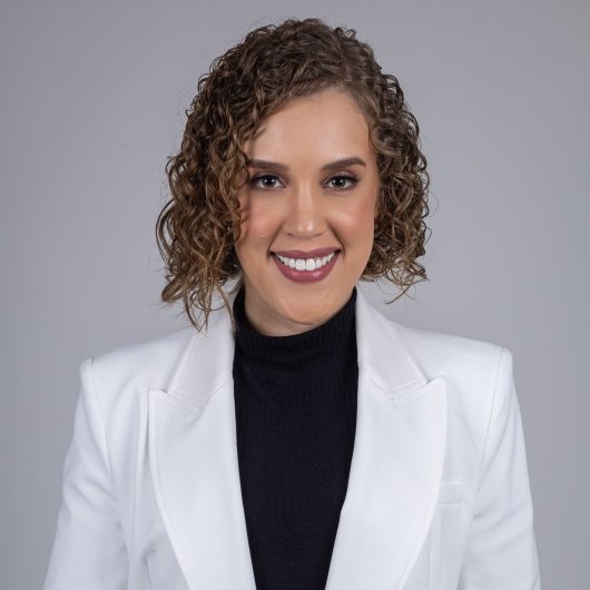 Dra. Isabel Araujo