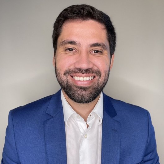 Dr. Renato R. Silva