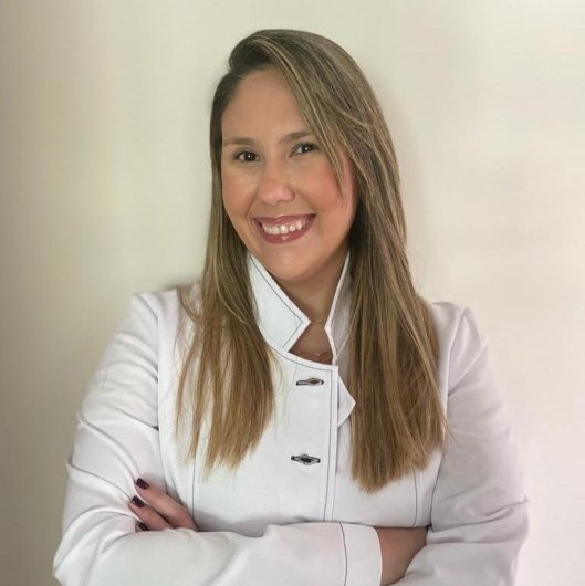 Dra. Fernanda Perrone