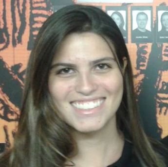Dra. Flávia Capozzielli