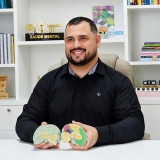Dr. Gustavo Rigil Segrini Gomes