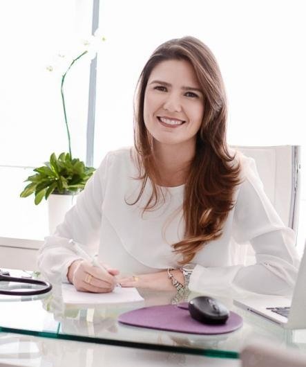 Dra. Thais Paias Ribeiro