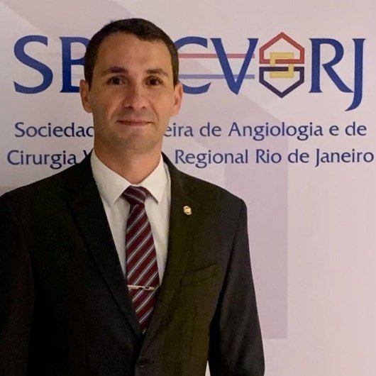 Dr. Gustavo Petorossi Solano