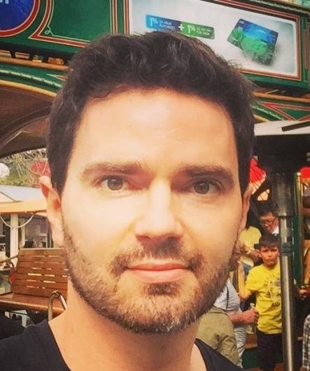 Dr. Juliano de Avelar Breunig