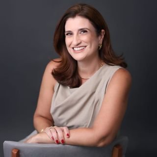 Dra. Sabrina Cavalcanti De Barros Fonseca