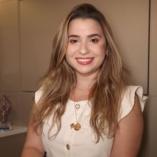 Dra. Adriana Bomfim Nogueira de Queiroz