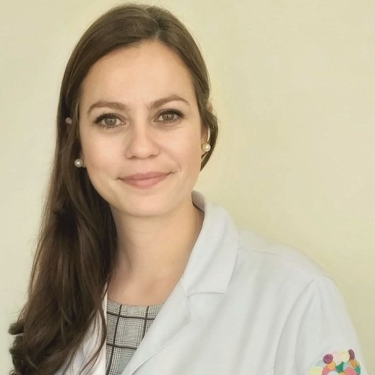 Dra. Mayara De Rezende Machado