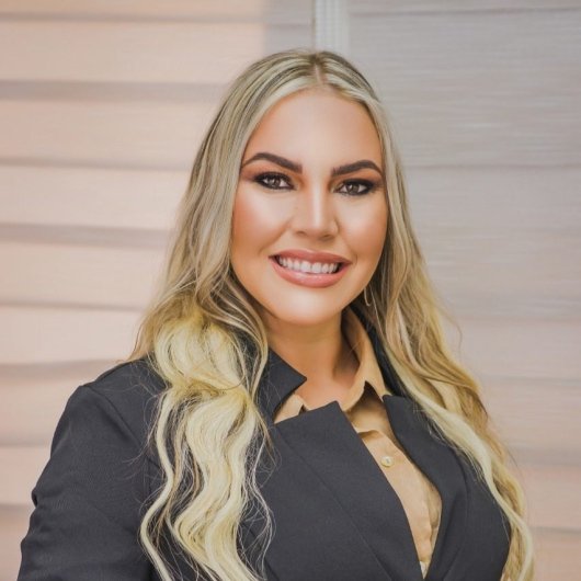 Dra. Ediana Zílio Coelho Azevedo