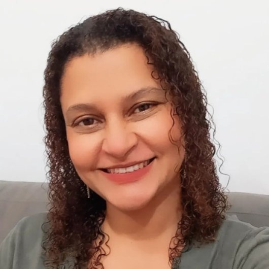 Dra. Adriana de Souza Nobre